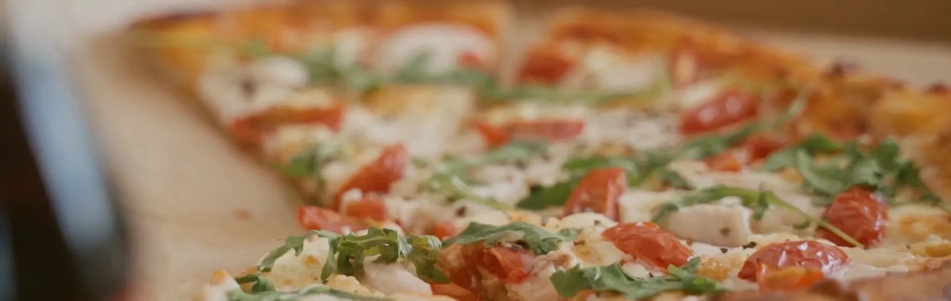 Select Pizza Calgary - Best Indian-Punjabi style pizza in Calgary NE